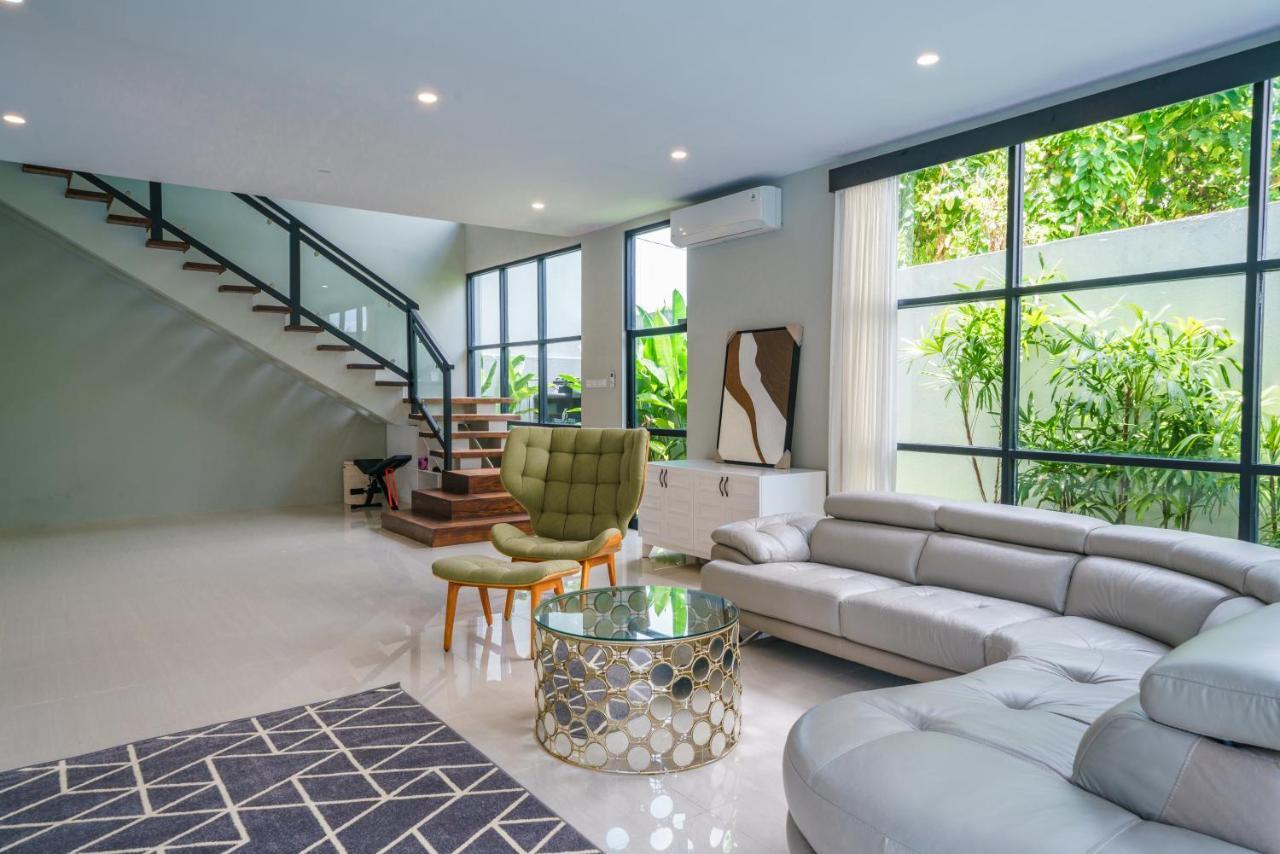 Villa Okenada - Modern 5-Bedroom Pool Villa In Berawa! Canggu  Ngoại thất bức ảnh