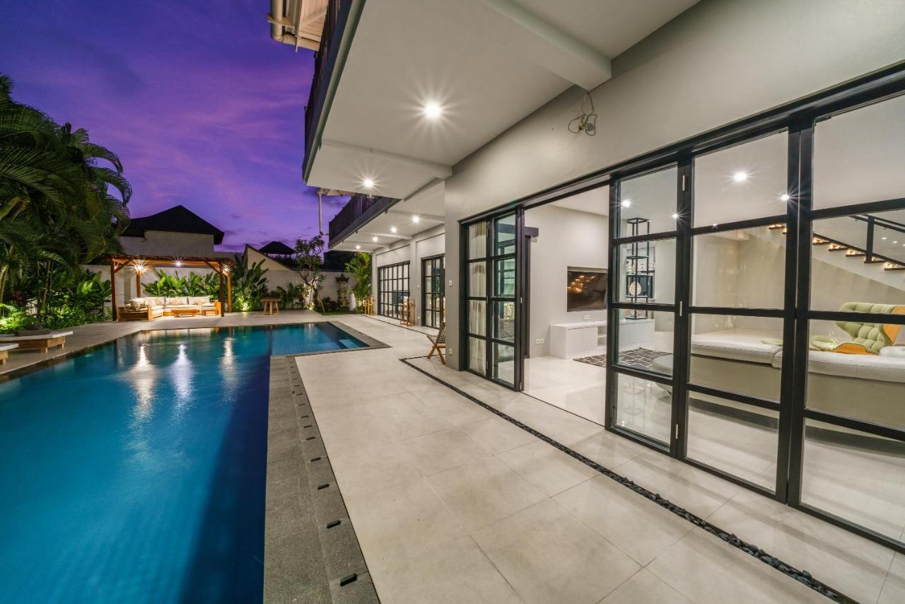 Villa Okenada - Modern 5-Bedroom Pool Villa In Berawa! Canggu  Ngoại thất bức ảnh