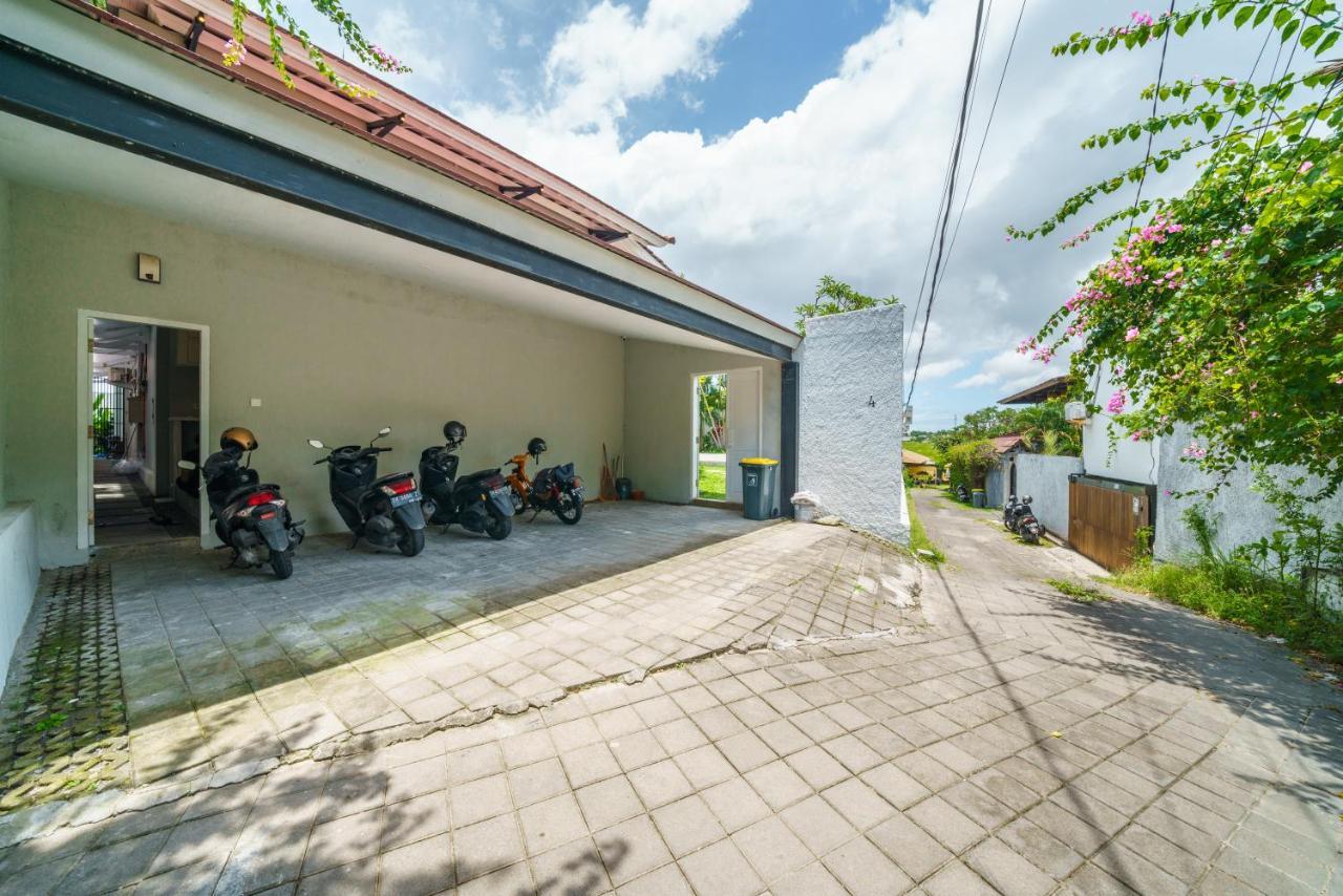 Villa Okenada - Modern 5-Bedroom Pool Villa In Berawa! Canggu  Ngoại thất bức ảnh